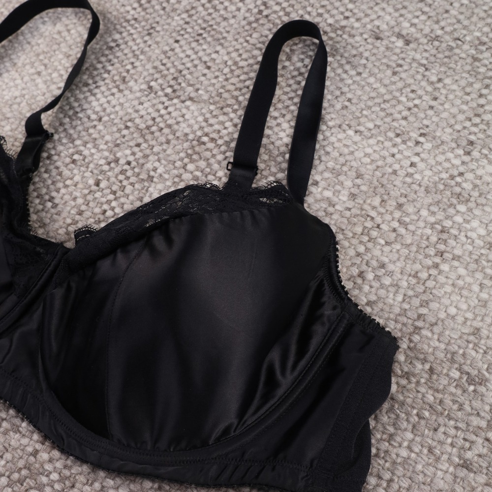 Torrid Curve Underwire Bra Womens 48D Black Excellent Satin Lace Trim